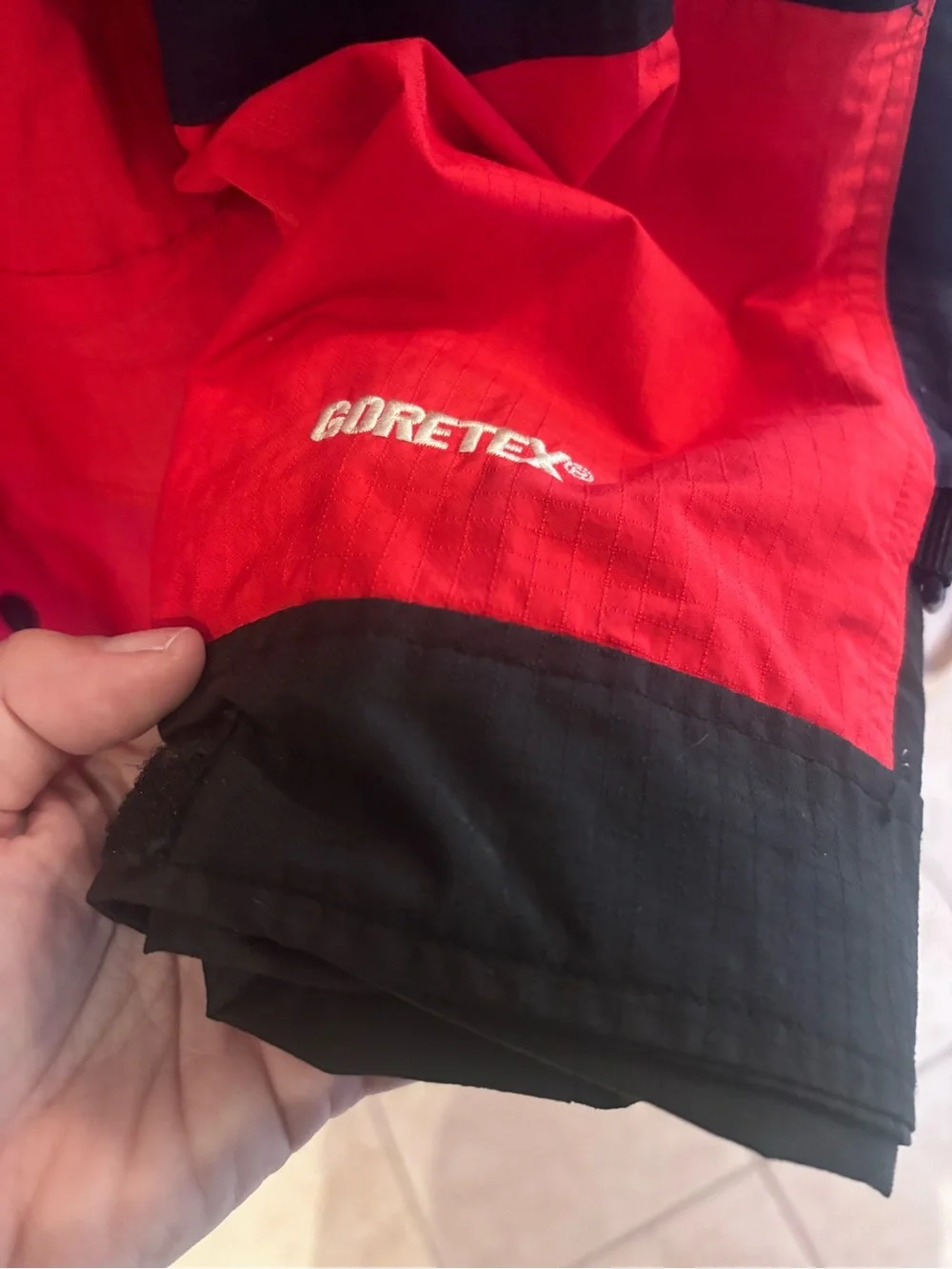 The North Face Red and Black Waterproof Raincoat Gortex Medium Men’s